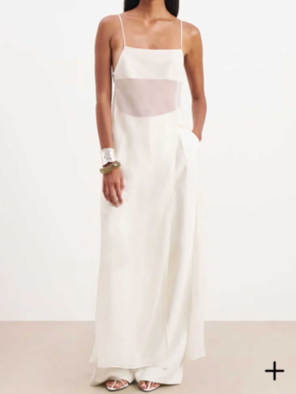 Boa.  Sheer Chiffon Longline Camisole. Cream.  Size M. NWT